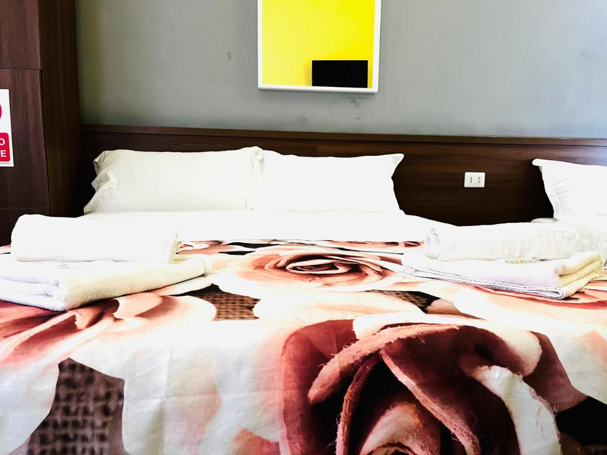 Holiday Rome Guesthouse Экстерьер фото